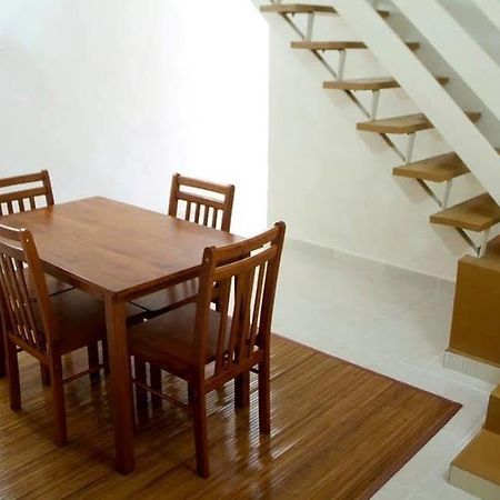 Putra Putri Lodge Kangar Luaran gambar